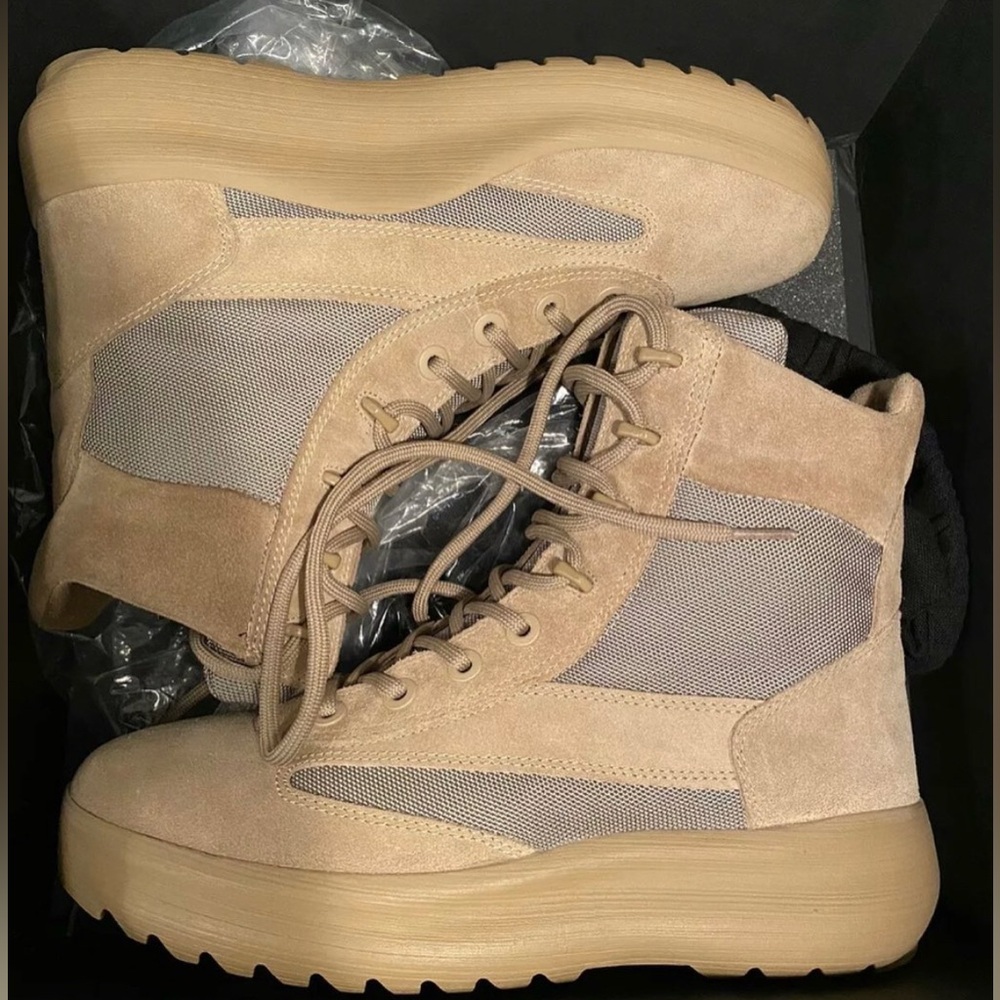 Yeezy Canvas Boot Season 5 Taupe